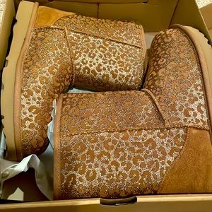 Uggs Leopard Classic